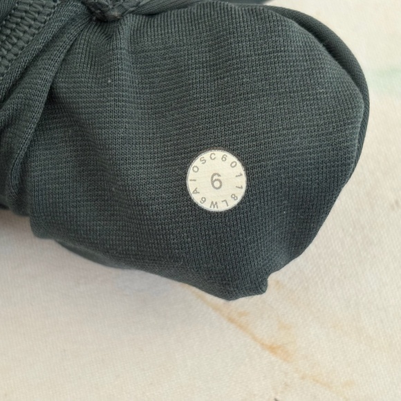 Lululemon Wunder Under Hi-Rise 1/2 Tight Full-On Luxtreme 17", Teal Shadow - Picture 4 of 4